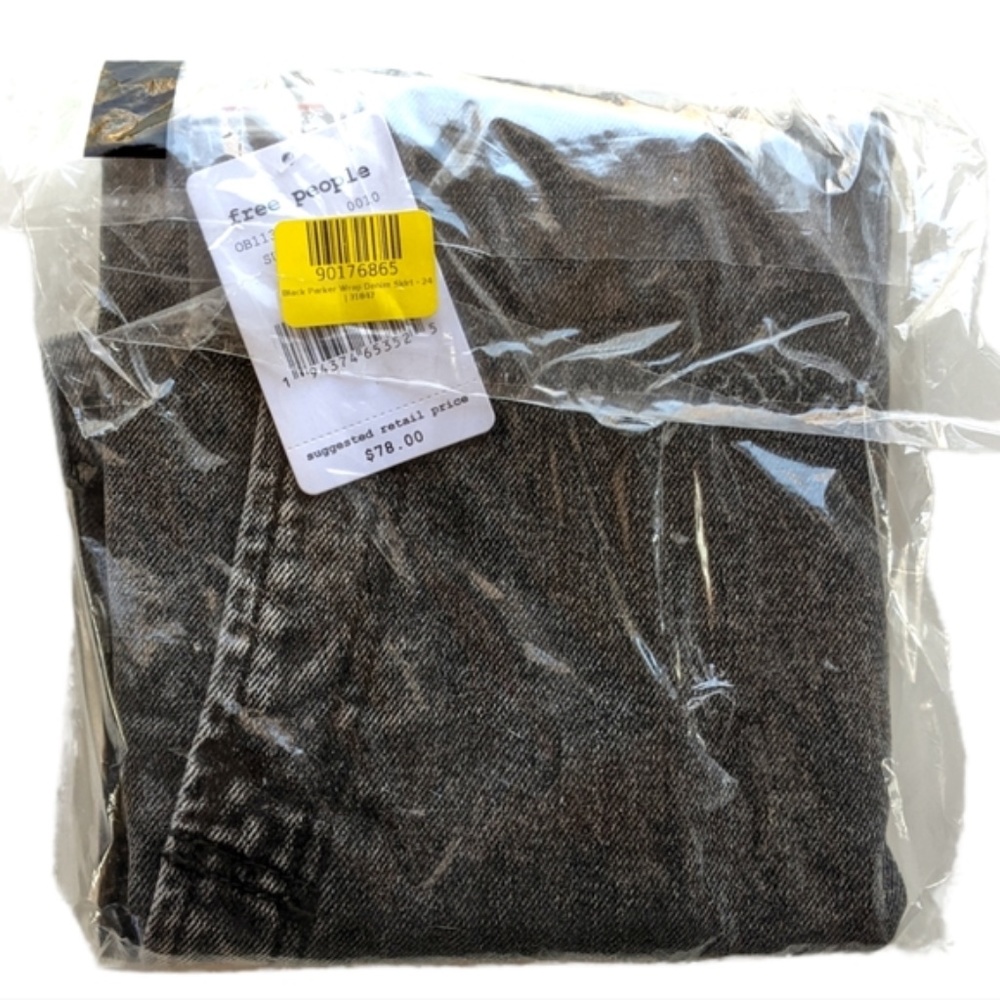 NEW Free People Parker Wrap Skirt BLACK DISTRESSED HEM A LINE DENIM SIZE 25 - Picture 3 of 6